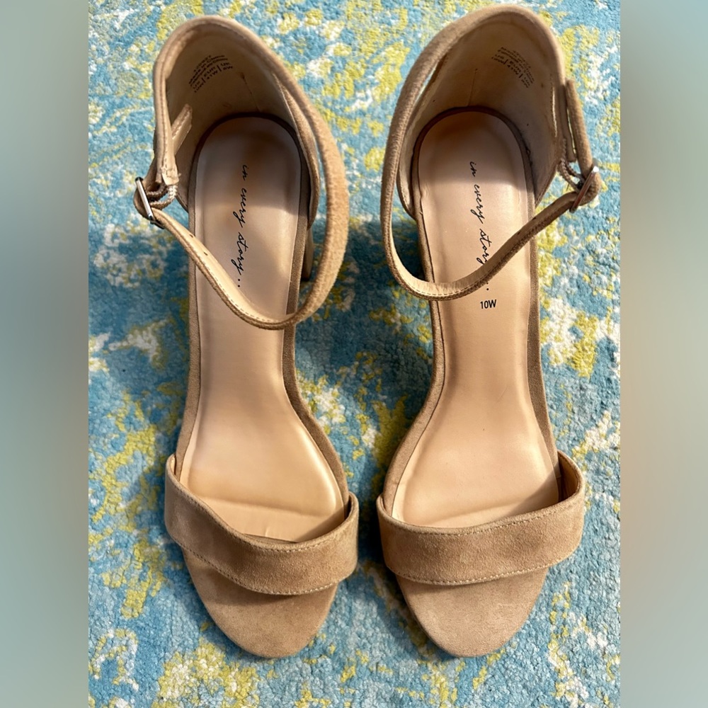 Elegant Tan Women's Sandals